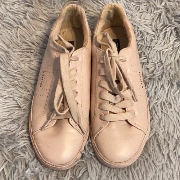 Tommy Hilfiger pink faux leather sneakers size 7 - Picture 3 of 7